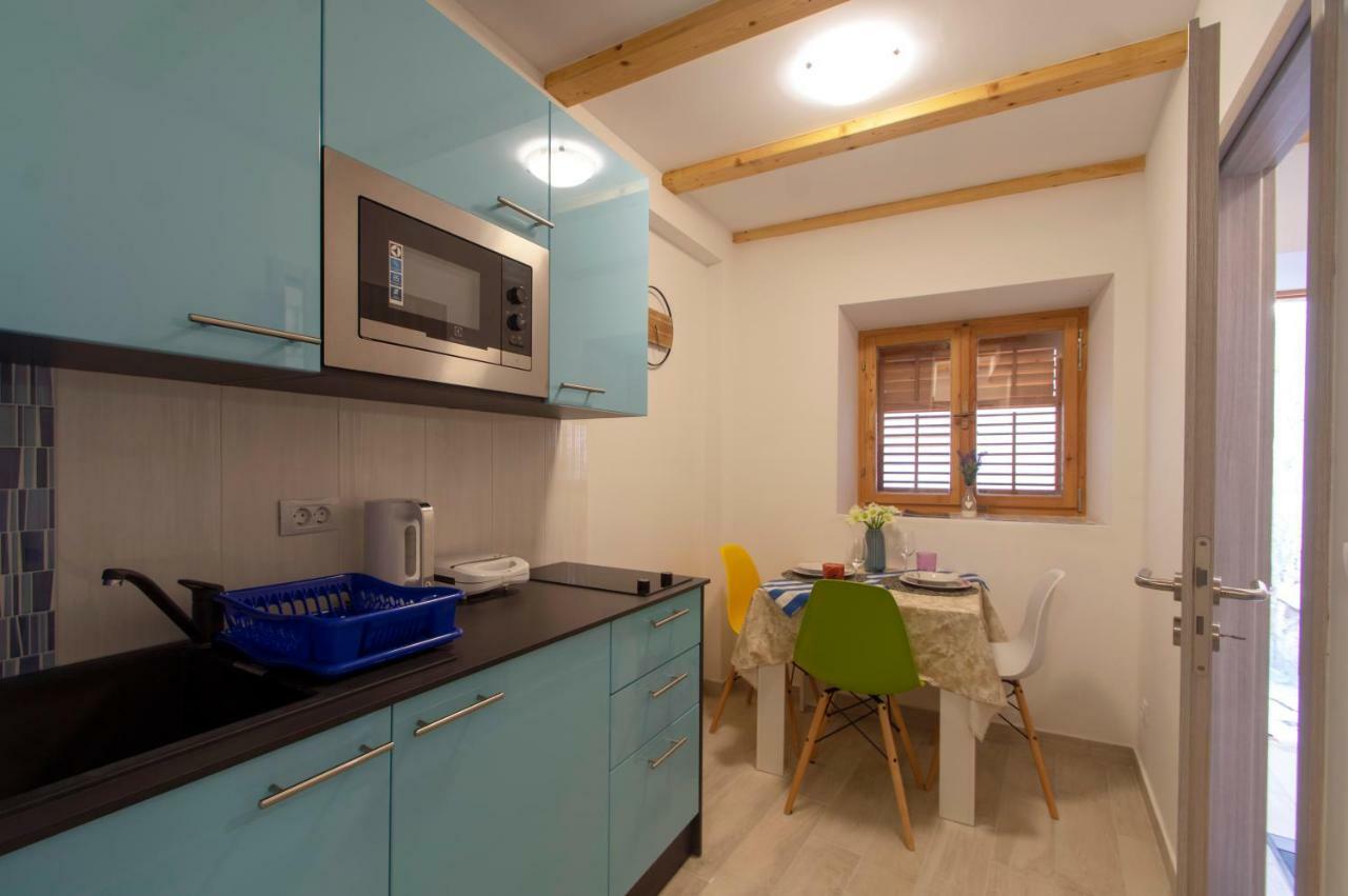 Giro Apartment